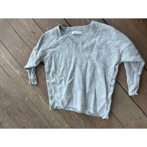Luxury womens small grey vneck sweater